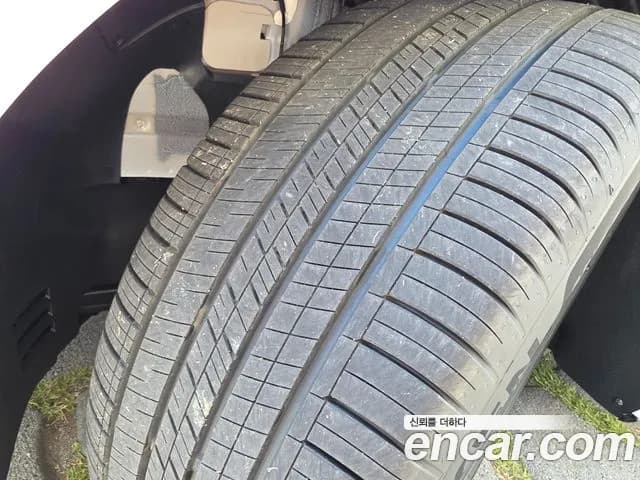 2027 Hyundai Grandeur — Photo 6
