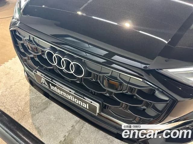 2026 Audi Q8 — صورة 7