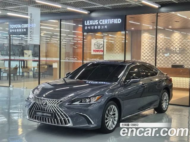 2026 Lexus E-Class — صورة 1