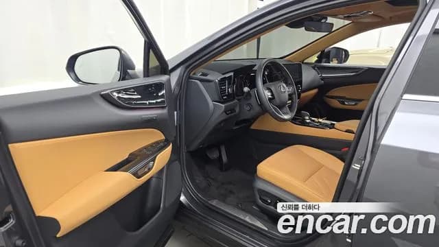 2026 Lexus N-Class — صورة 10