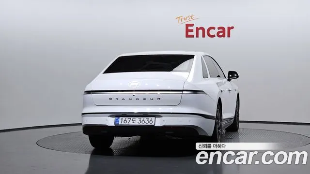 2027 Hyundai Grandeur — Photo 4