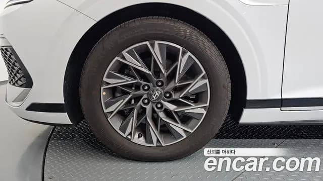 2027 Hyundai Grandeur — Photo 5