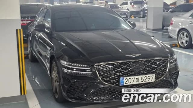2027 Genesis G80 — Photo 2