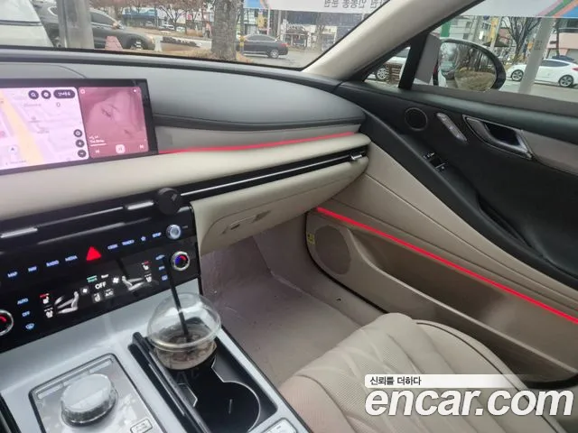 2027 Genesis G80 — صورة 7