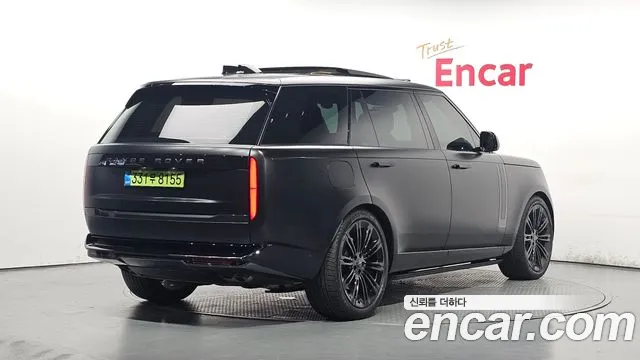 2026 Land Rover Range Rover — صورة 2