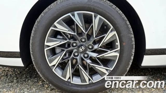 2027 Hyundai Grandeur — Photo 7