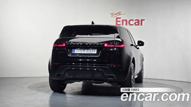 2026 Land Rover Range Rover — صورة 4