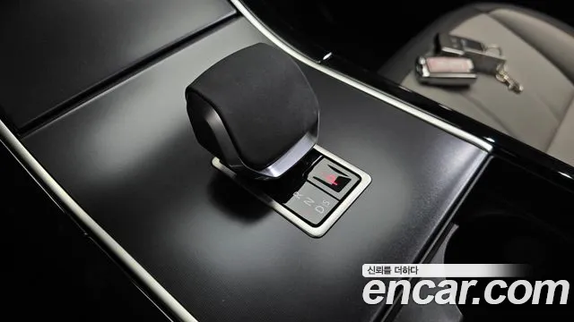2026 Land Rover Range Rover — صورة 9