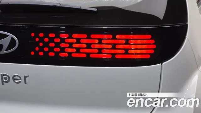 2027 Hyundai Turbo — Photo 7