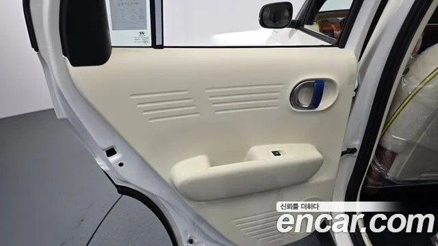 2027 Hyundai Turbo — Photo 9