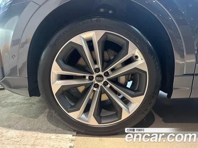 2026 Audi Q8 — صورة 6