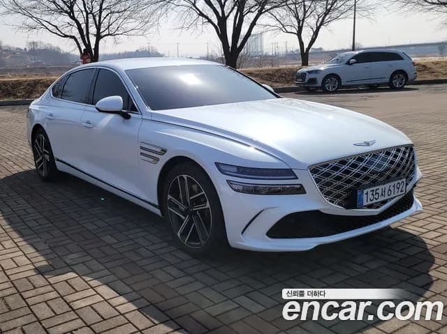 2027 Genesis G80 — Photo 3
