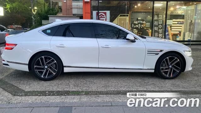 2027 Genesis G80 — Photo 3