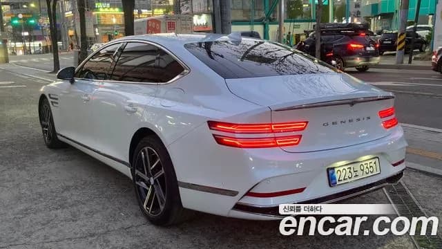 2027 Genesis G80 — Photo 5