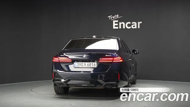 2026 BMW 5 Series — صورة 4