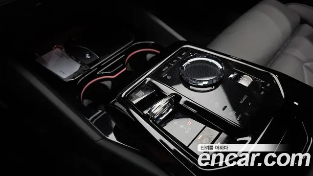 2026 BMW 5 Series — صورة 9