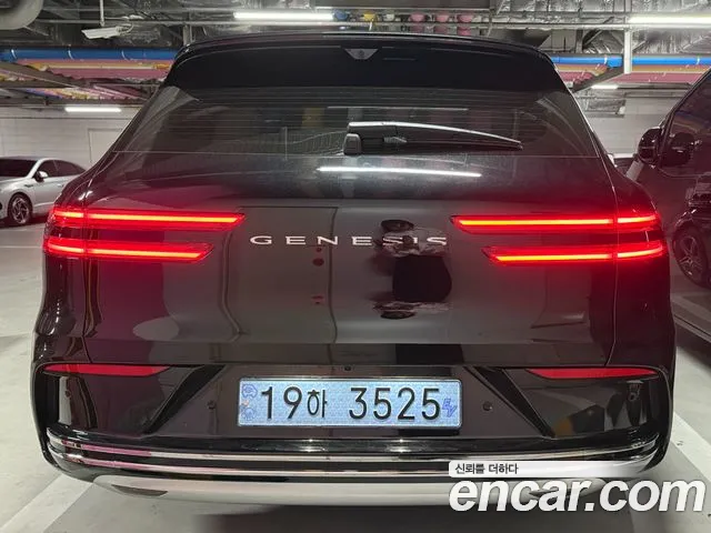 2027 Genesis GV70 — صورة 6