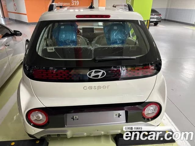 2027 Hyundai Turbo — Photo 4