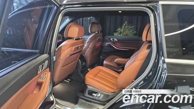 2026 BMW X7 — Photo 8