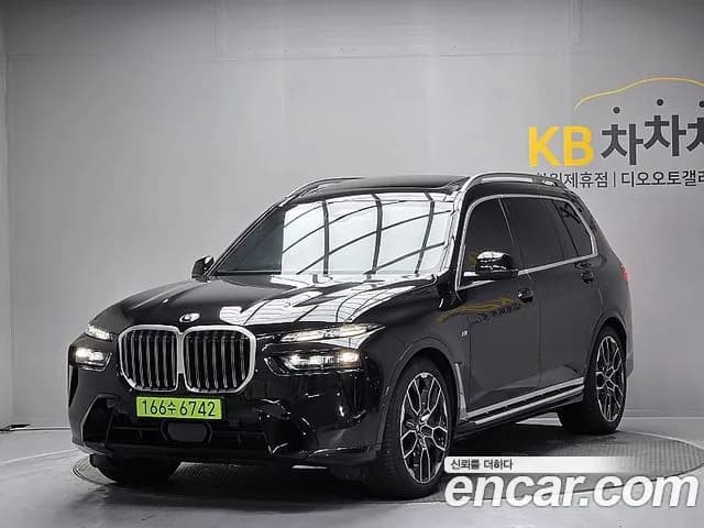 2026 BMW X7 — Photo 1