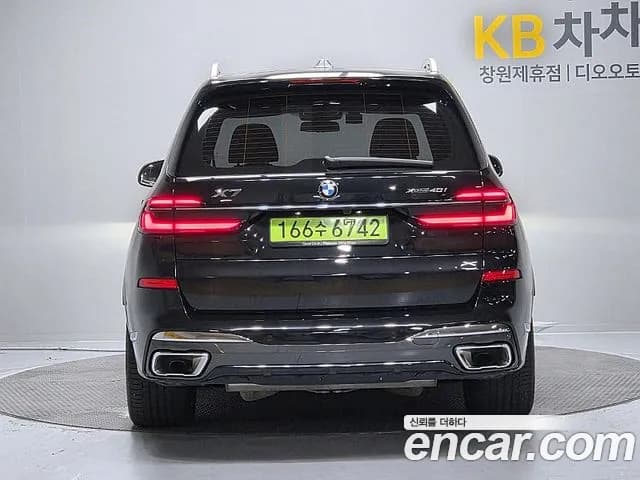 2026 BMW X7 — Photo 4