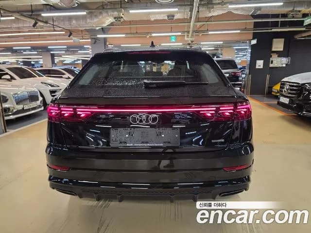 2026 Audi Q8 — Photo 4