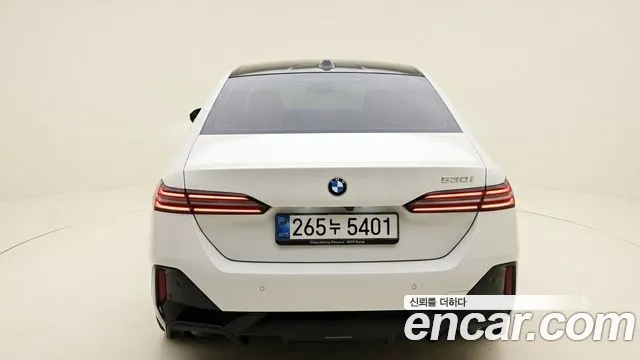 2026 BMW 5 Series — صورة 3