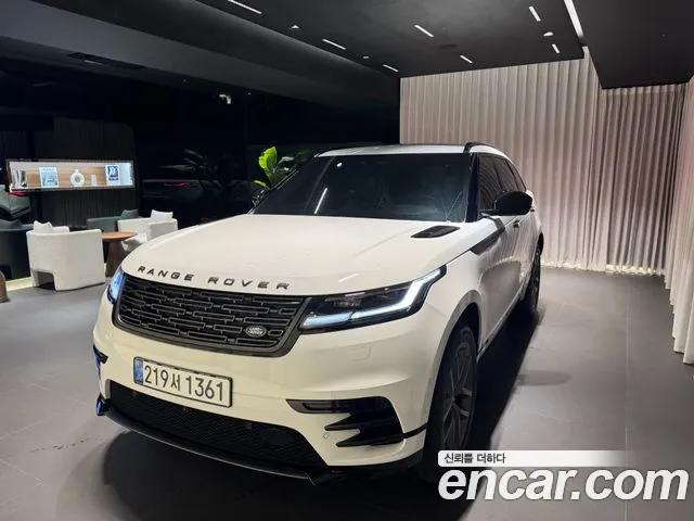 2026 Land Rover P250 — Photo 1