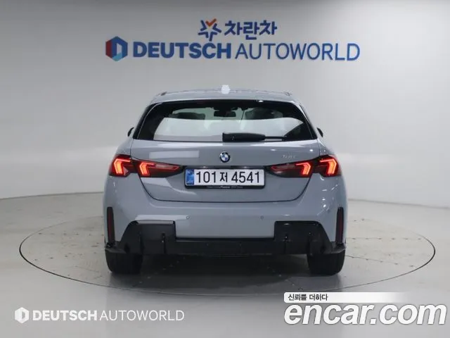 2026 BMW 1 Series — صورة 4