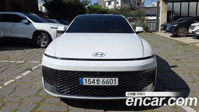2027 Hyundai Grandeur — Photo 3