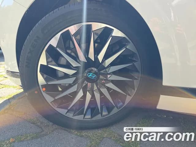 2027 Hyundai Grandeur — Photo 5