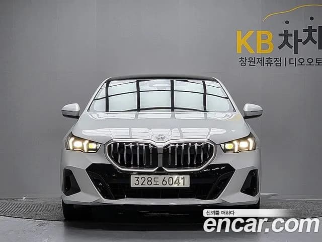 2026 BMW 5 Series — صورة 3
