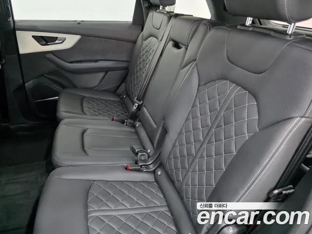 2026 Audi Q7 — Photo 10