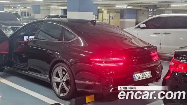 2027 Genesis G80 — Photo 5