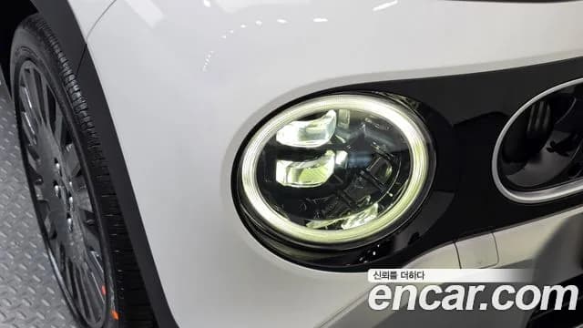 2027 Hyundai Turbo — Photo 6
