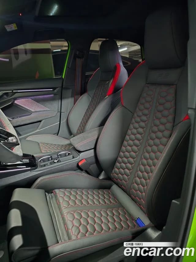 2026 Audi RS3 — صورة 10