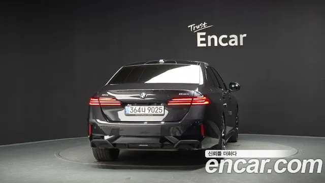 2026 BMW 5 Series — صورة 4