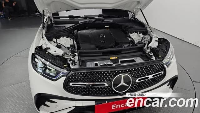 2026 Mercedes-Benz GLC — Photo 6