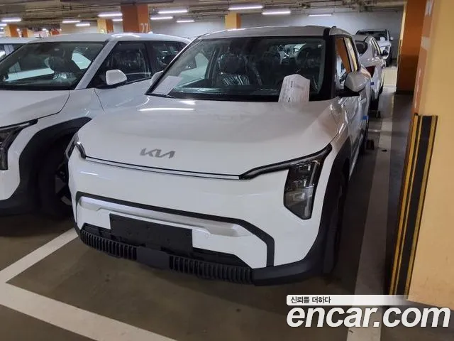 2027 Kia EV3 — صورة 2