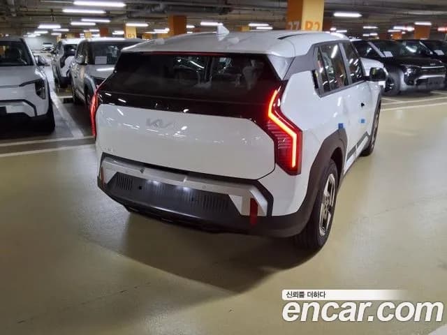 2027 Kia EV3 — صورة 6